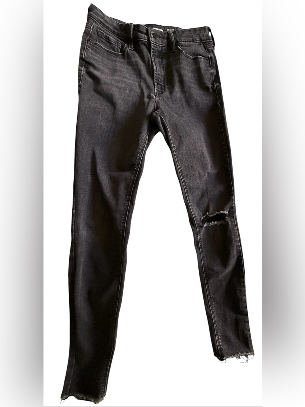 Old Navy Black High-Rise Skinny Jeans with Knee Rip|Size 4 - Picture 3 of 5
